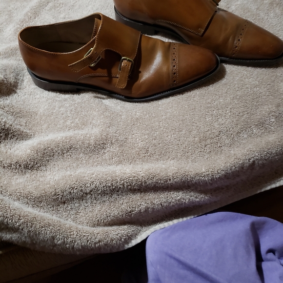 Men's 9.5 brown leather shoes. - Picture 3 of 5